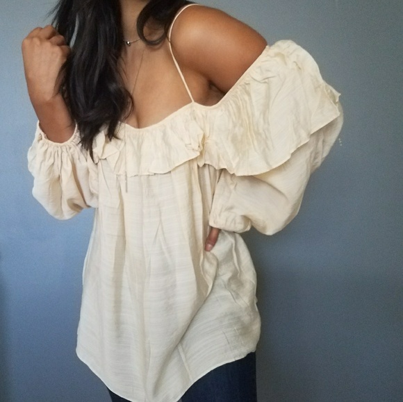 🍃LAST1🍃DE LA CREME CREAM COLD SHOULDER TUNIC TOP - Picture 3 of 7